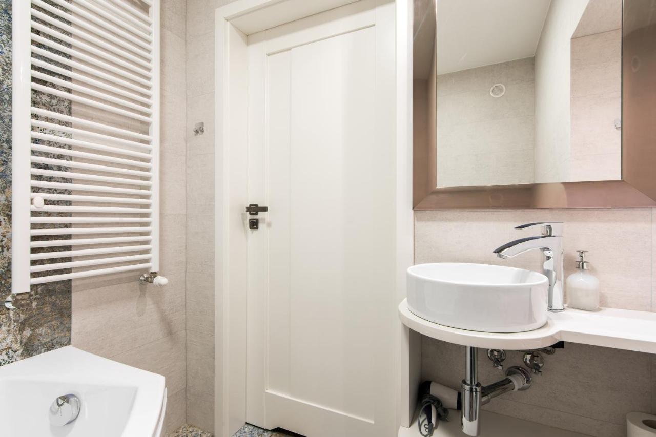 Luxury Apartments Old Town Topolowa Krakow Bagian luar foto